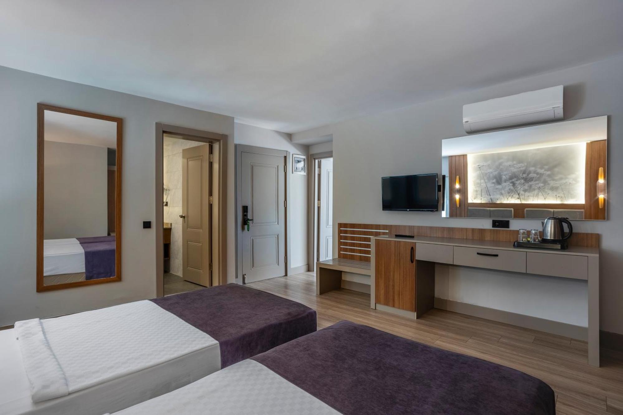 Simena Comfort Hotel Кемер Екстериор снимка